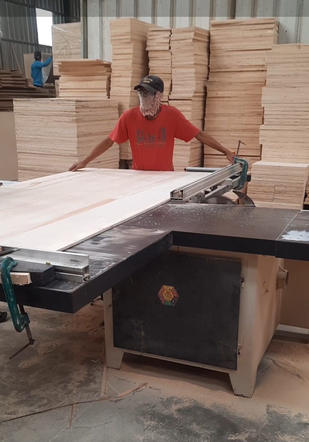 Proses Pembuatan Pallet Kayu