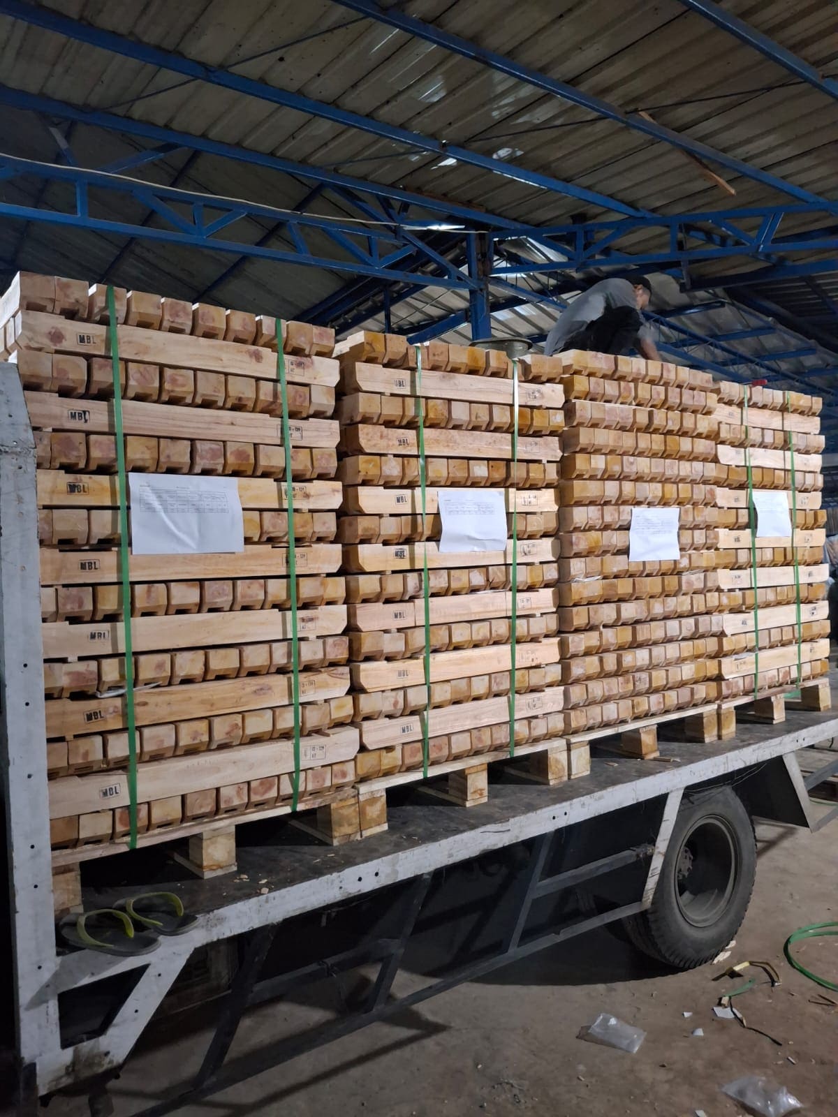  Efisiensi Pengiriman dan Pengemasan Kayu Ekspor